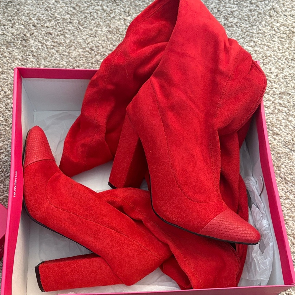 Shoe Dazzle Red Thigh High Heeled Boots